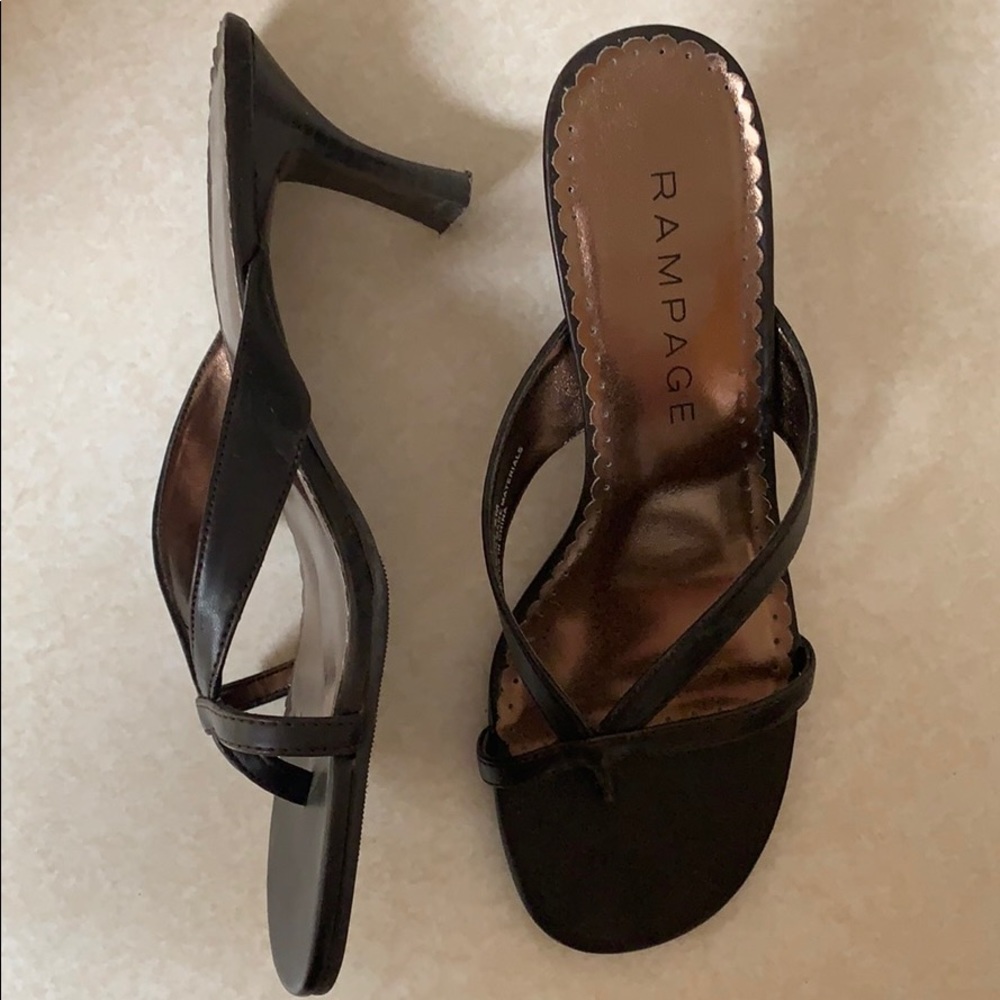 Heels - Picture 2 of 5